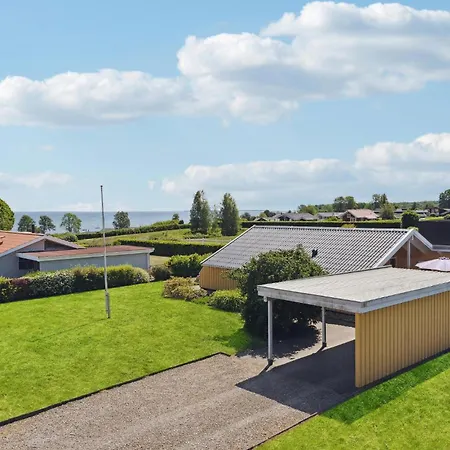Holiday home 3 Bedroom Cozy In